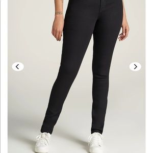 American Tall Black skinny jeans. Decent stretch NWOT. Size 33/35